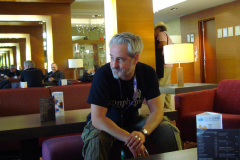21.-Martin-our-sound-engineer-in-hotel-lobby