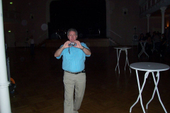 goodtobeback-is-making-a-photo-but-Wuseline-was-faster-