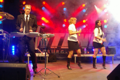 The-TWINS-Live-in-Gustrow-Germany-05-July-2008_RonnyDrums-Choir