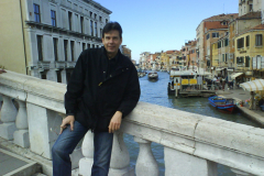 Sven-on-the-bridge