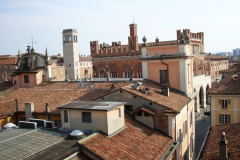01-A-view-to-Piacenza-from-the-hotel