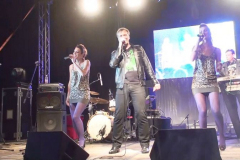Live-on-stage-15