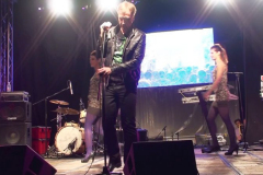 Live-on-stage