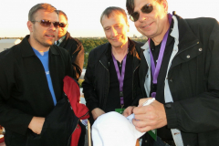 Tallinn-The-Twins-and-fans