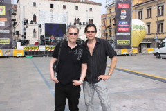 03.-Ronny-and-Sven-at-Udine-piazza