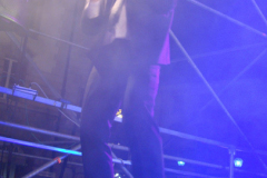 The-Twins-on-stage-12
