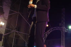 The-Twins-on-stage-15